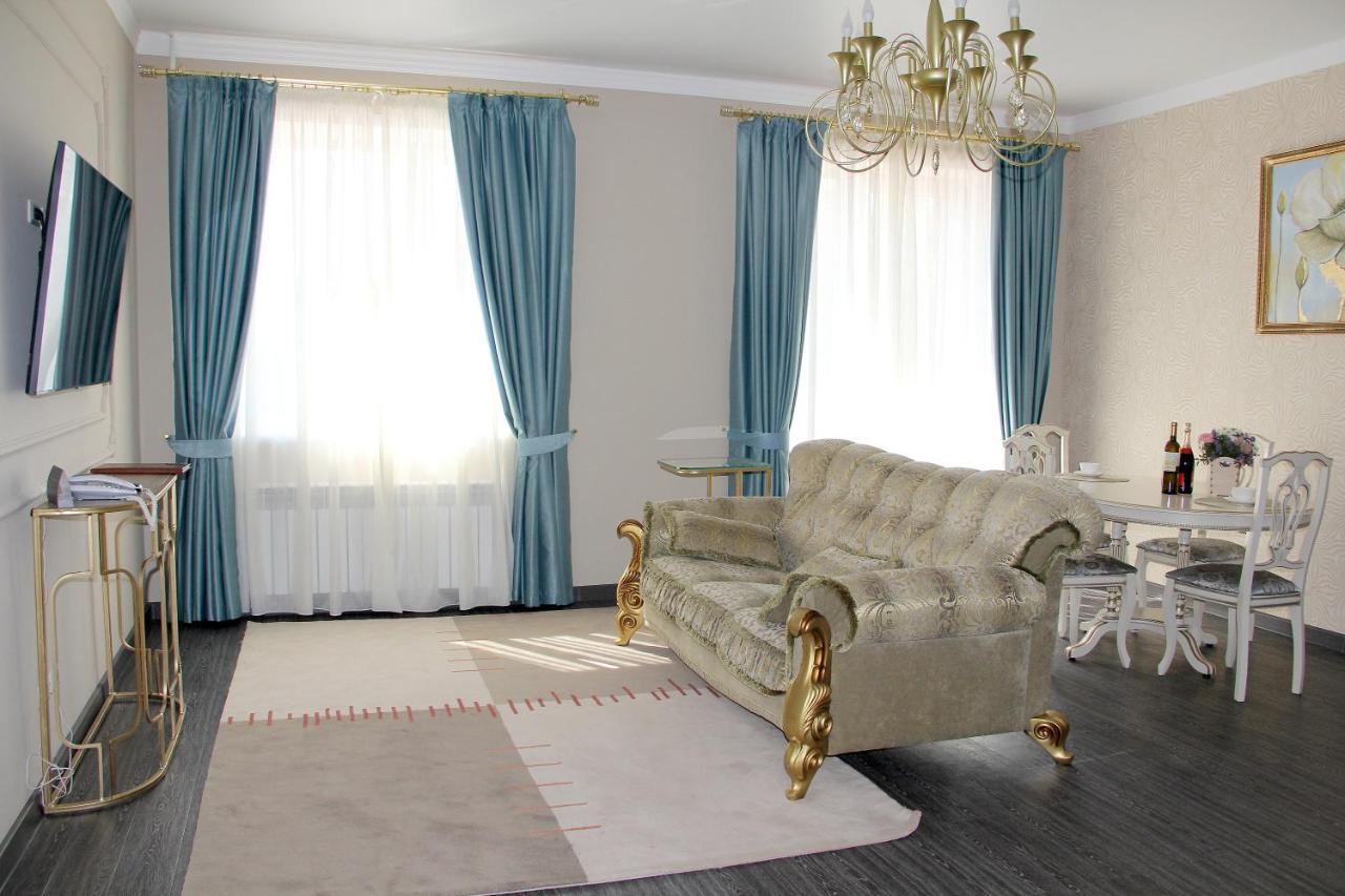Golden Park Hotel Pawłodar Zewnętrze zdjęcie