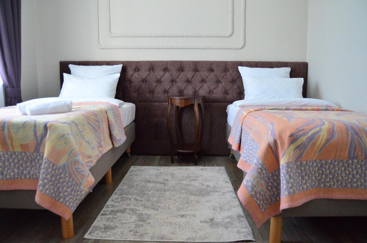 Golden Park Hotel Pawłodar Zewnętrze zdjęcie