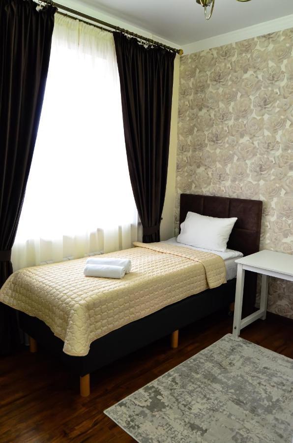 Golden Park Hotel Pawłodar Zewnętrze zdjęcie