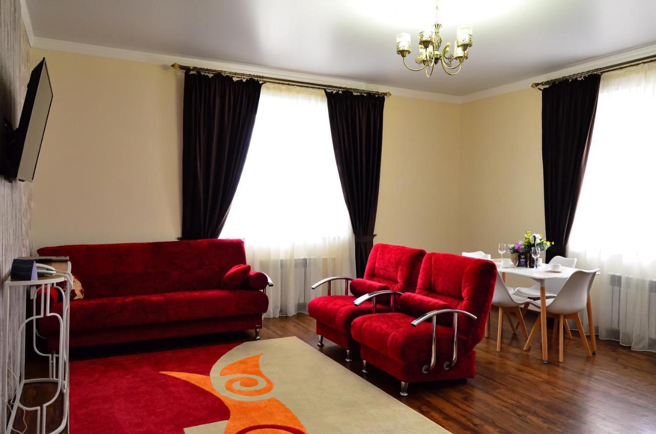 Golden Park Hotel Pawłodar Zewnętrze zdjęcie
