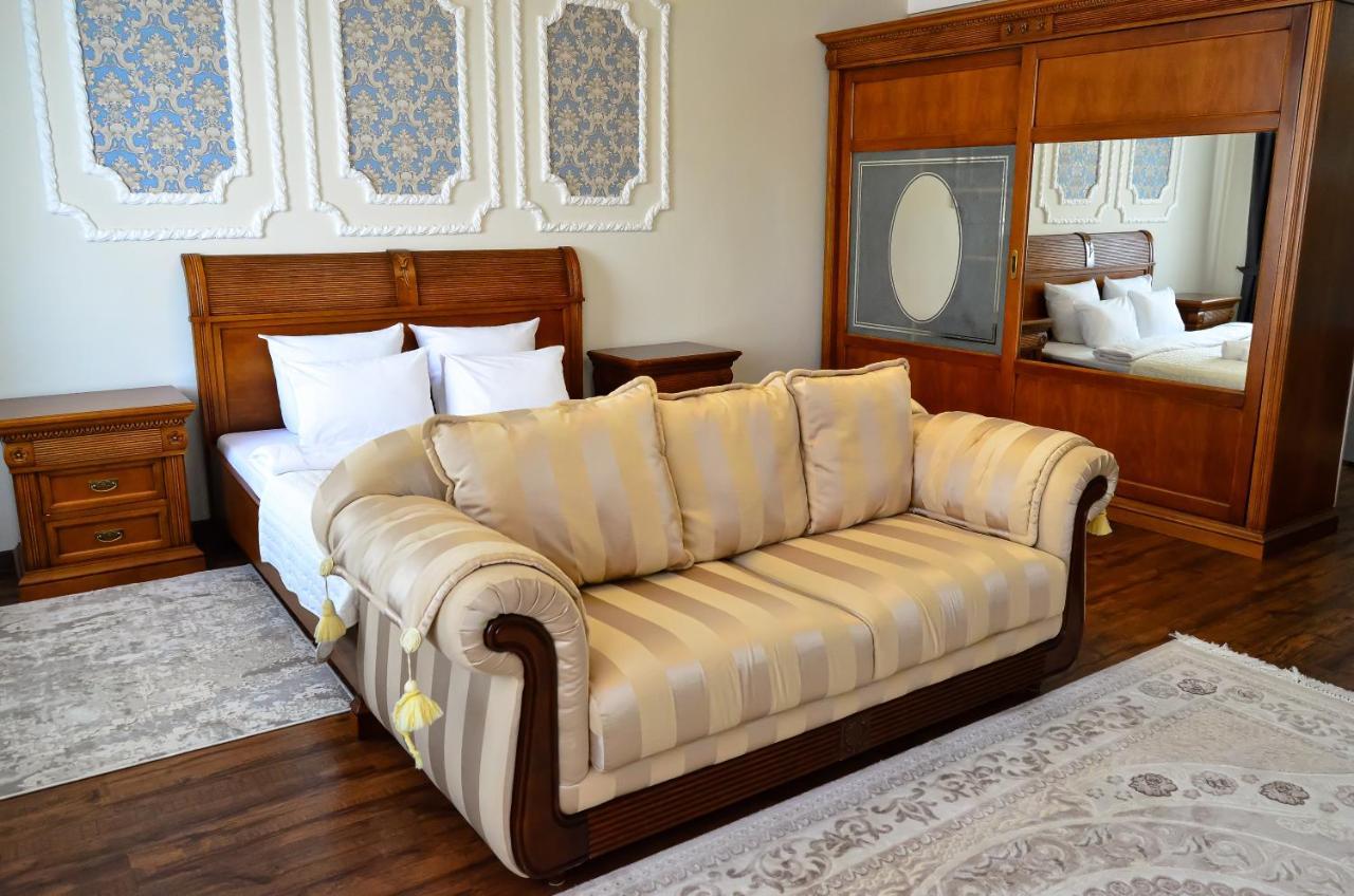 Golden Park Hotel Pawłodar Zewnętrze zdjęcie