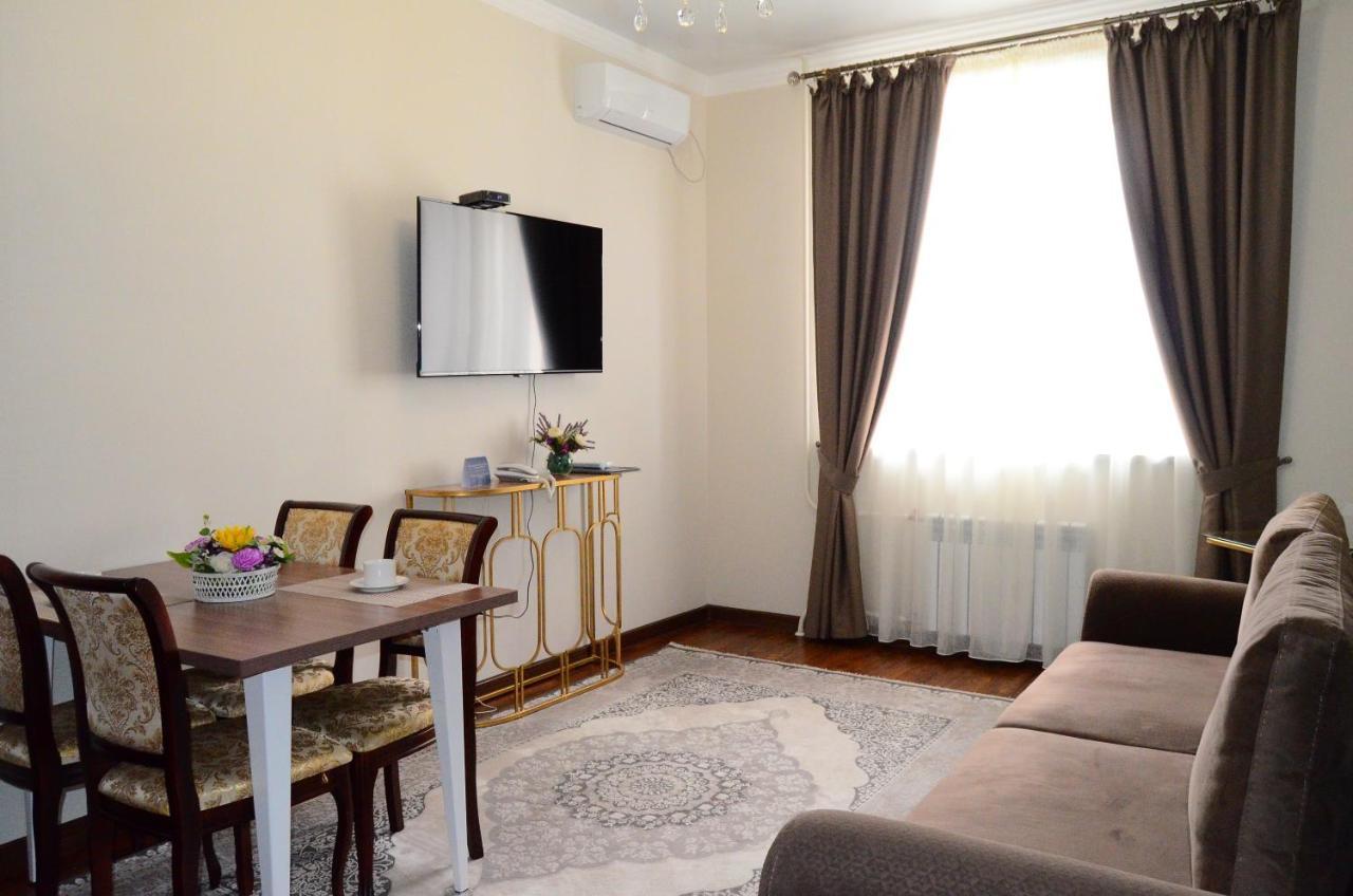 Golden Park Hotel Pawłodar Zewnętrze zdjęcie